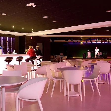 R2 Romantic Fantasia Dreams & (adults Only) ホテル 4*